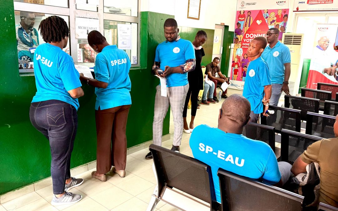 Journée internationale des droits des femmes : les femmes du Ministère et de la SP-EAU mobilisées pour un don de sang au CNTS